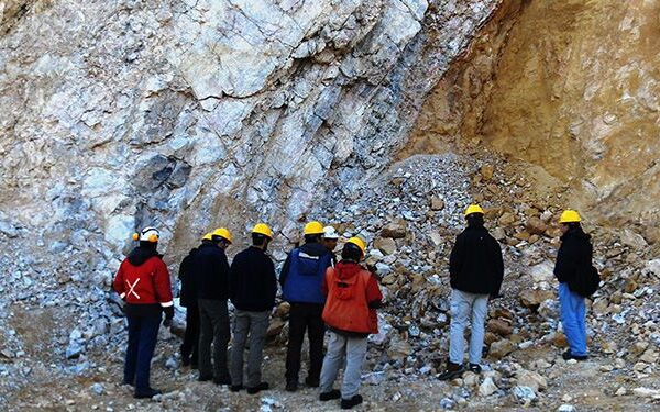 petragaia-spectral-geology petratocall spectral-geology